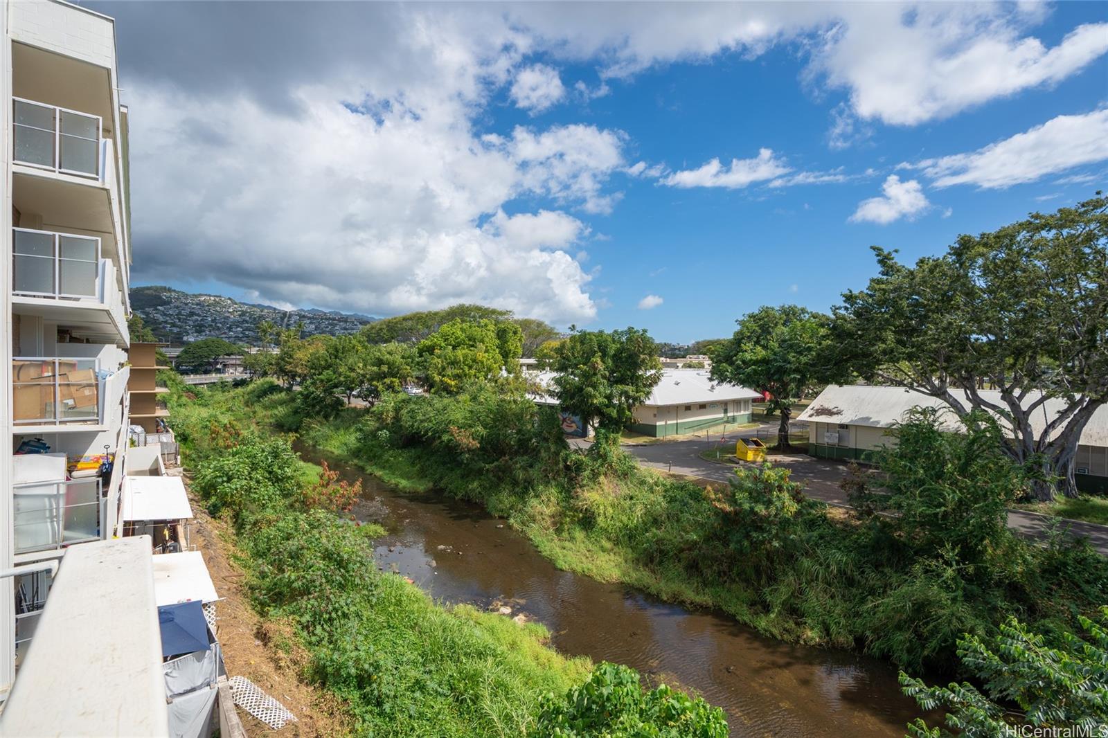 2636 Maunawai Pl Honolulu - Multi-family - photo 16 of 25