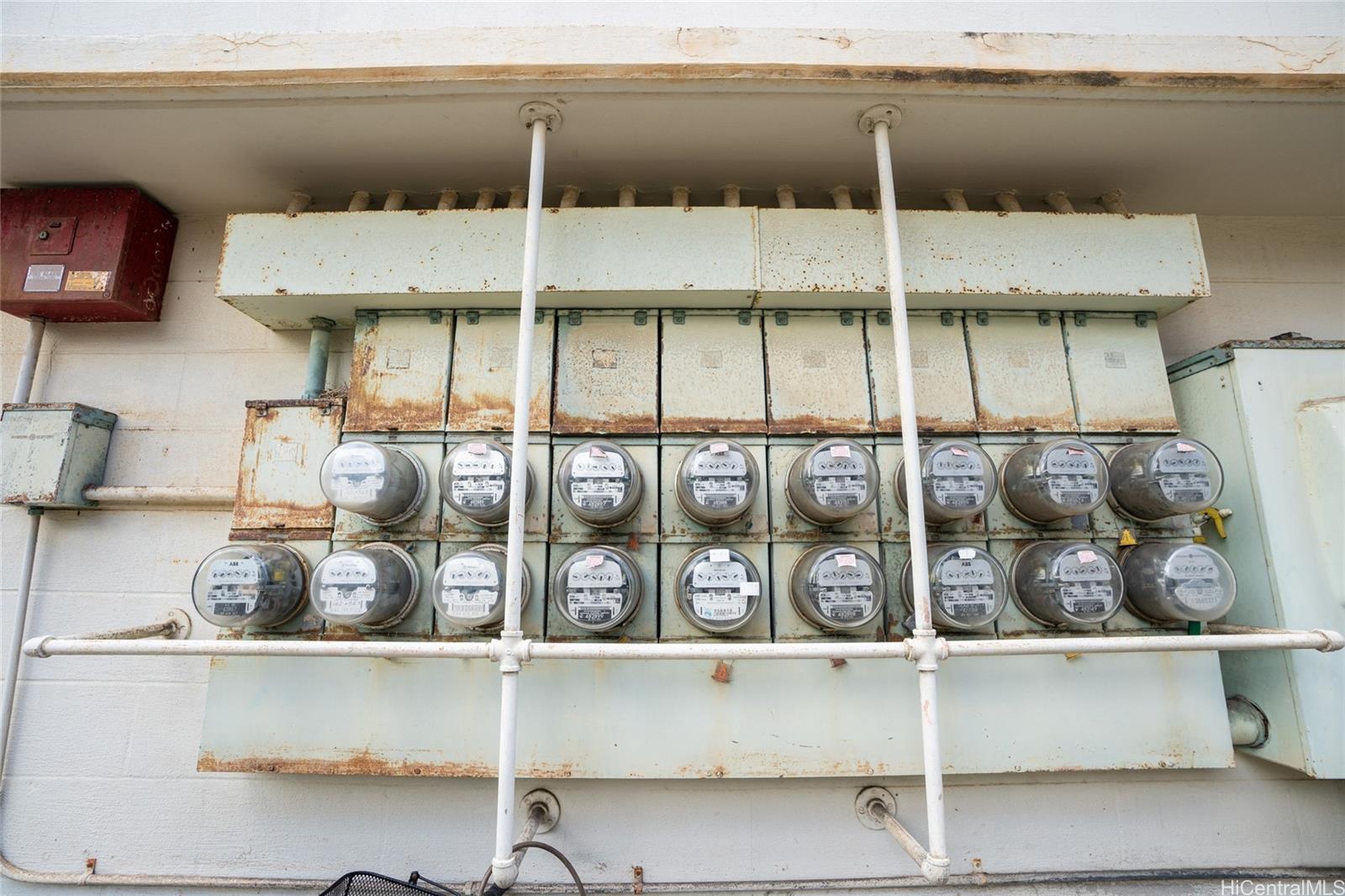 2636 Maunawai Pl Honolulu - Multi-family - photo 18 of 25