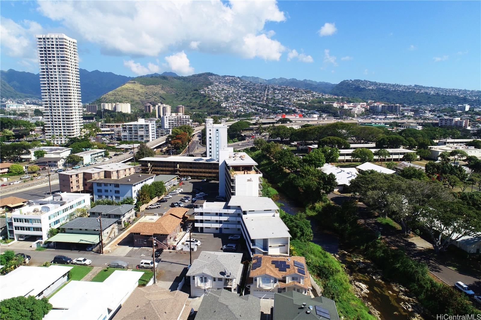 2636 Maunawai Pl Honolulu - Multi-family - photo 22 of 25