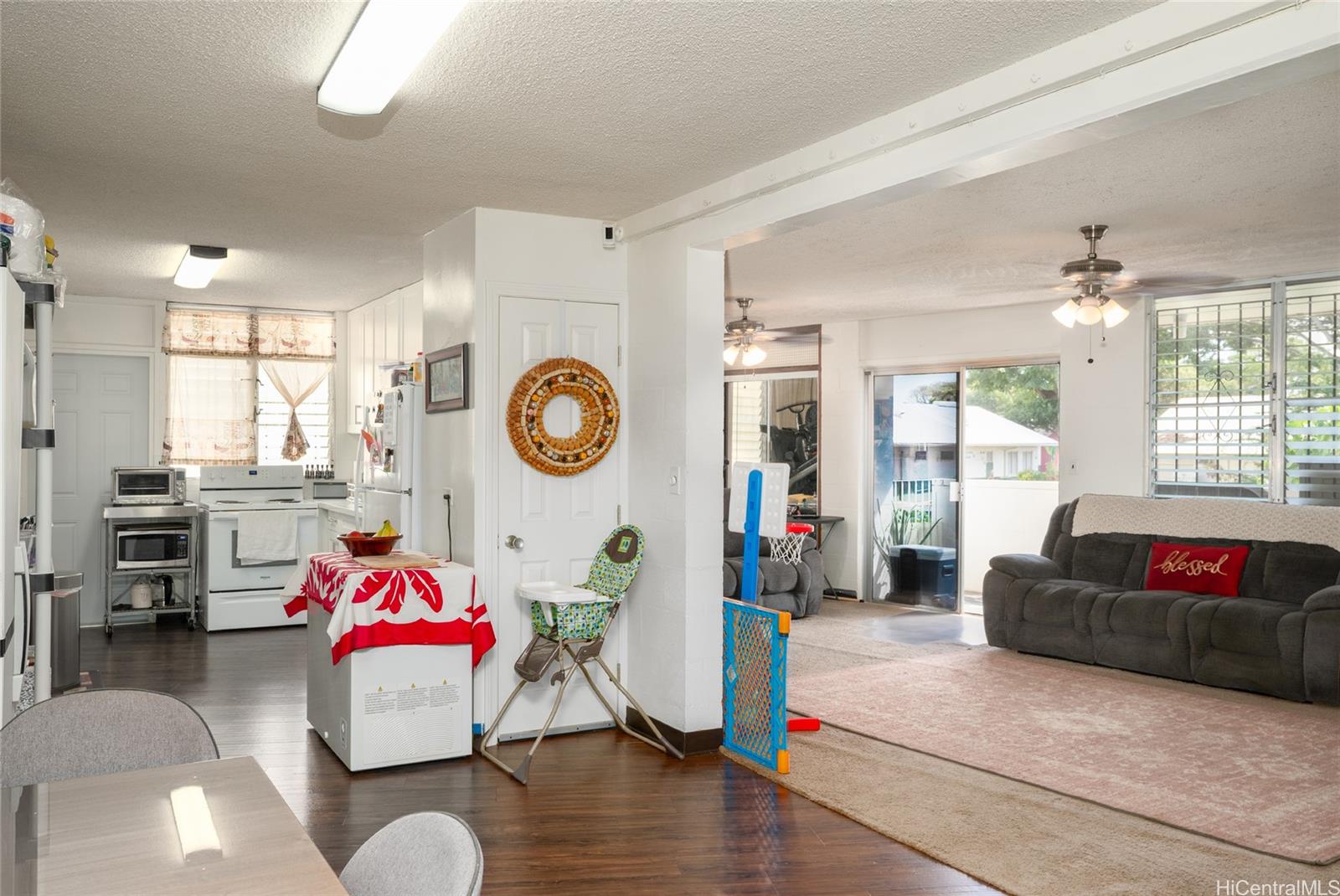 2636 Maunawai Pl Honolulu - Multi-family - photo 7 of 25