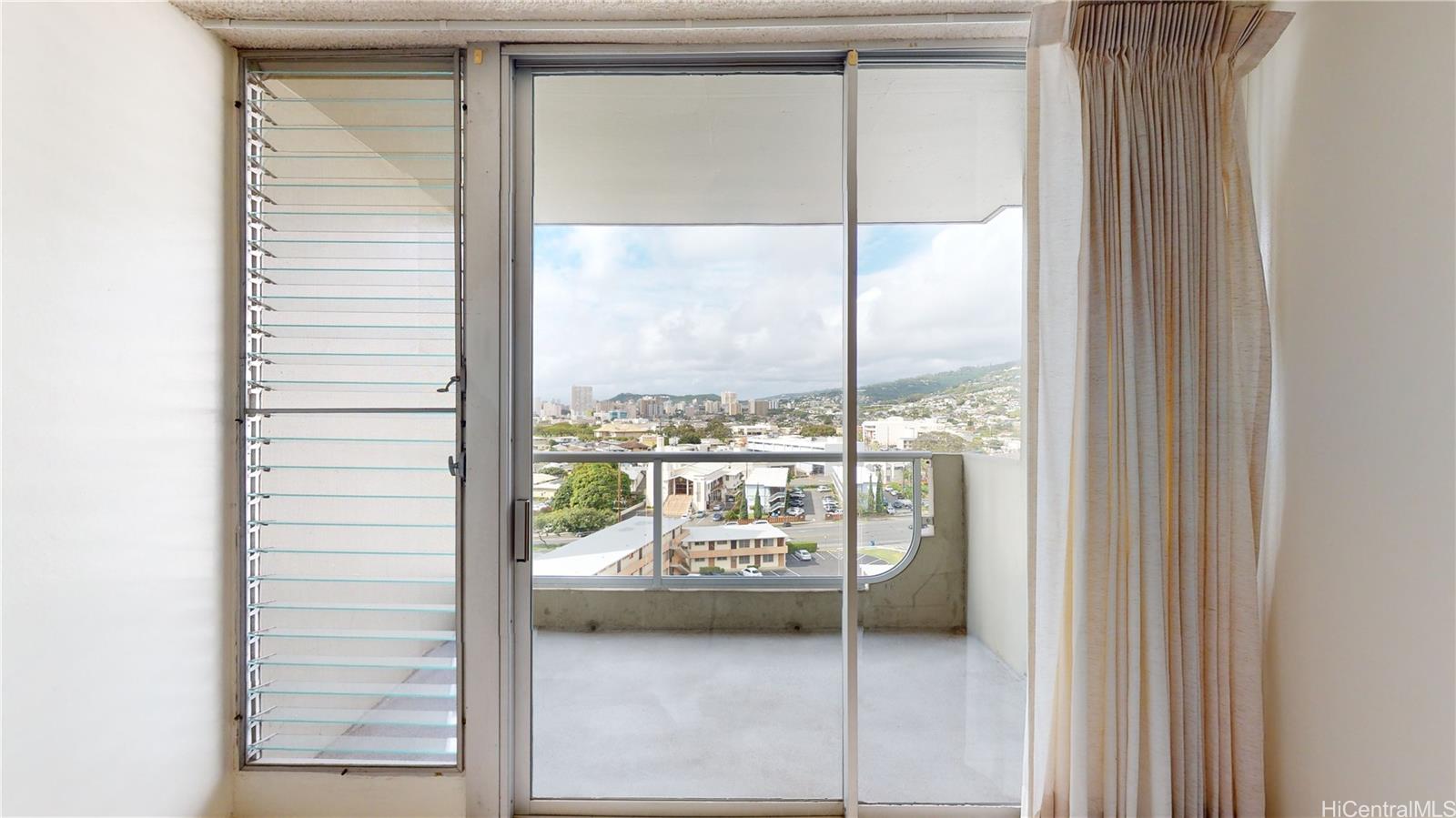 2637 Kuilei St Honolulu - Rental - photo 9 of 25