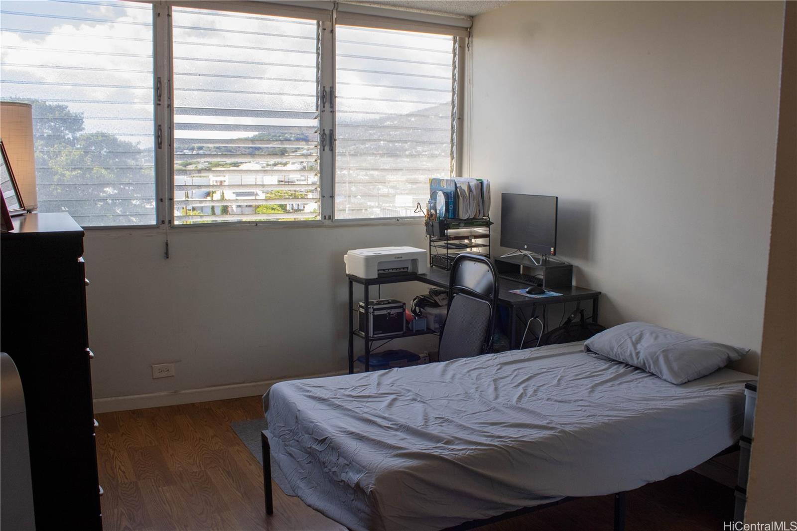 Hono Hale Towers condo # A53, Honolulu, Hawaii - photo 11 of 25