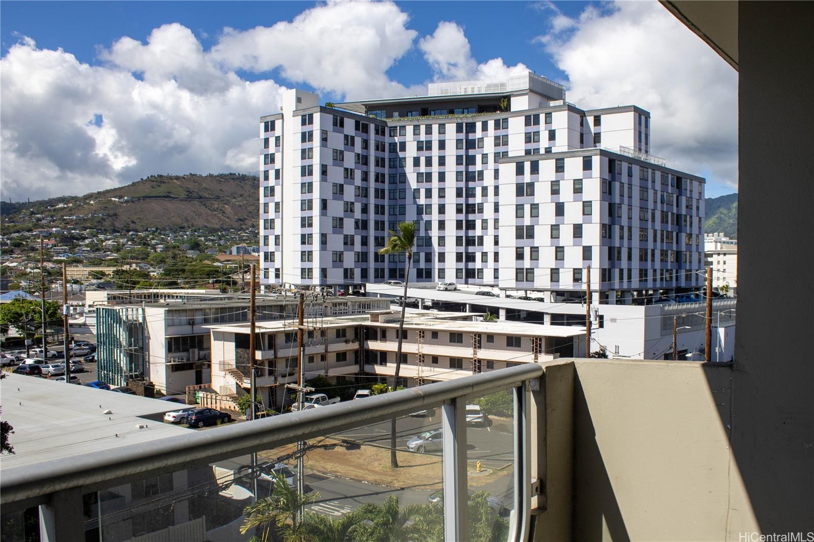 Hono Hale Towers condo # A53, Honolulu, Hawaii - photo 16 of 25