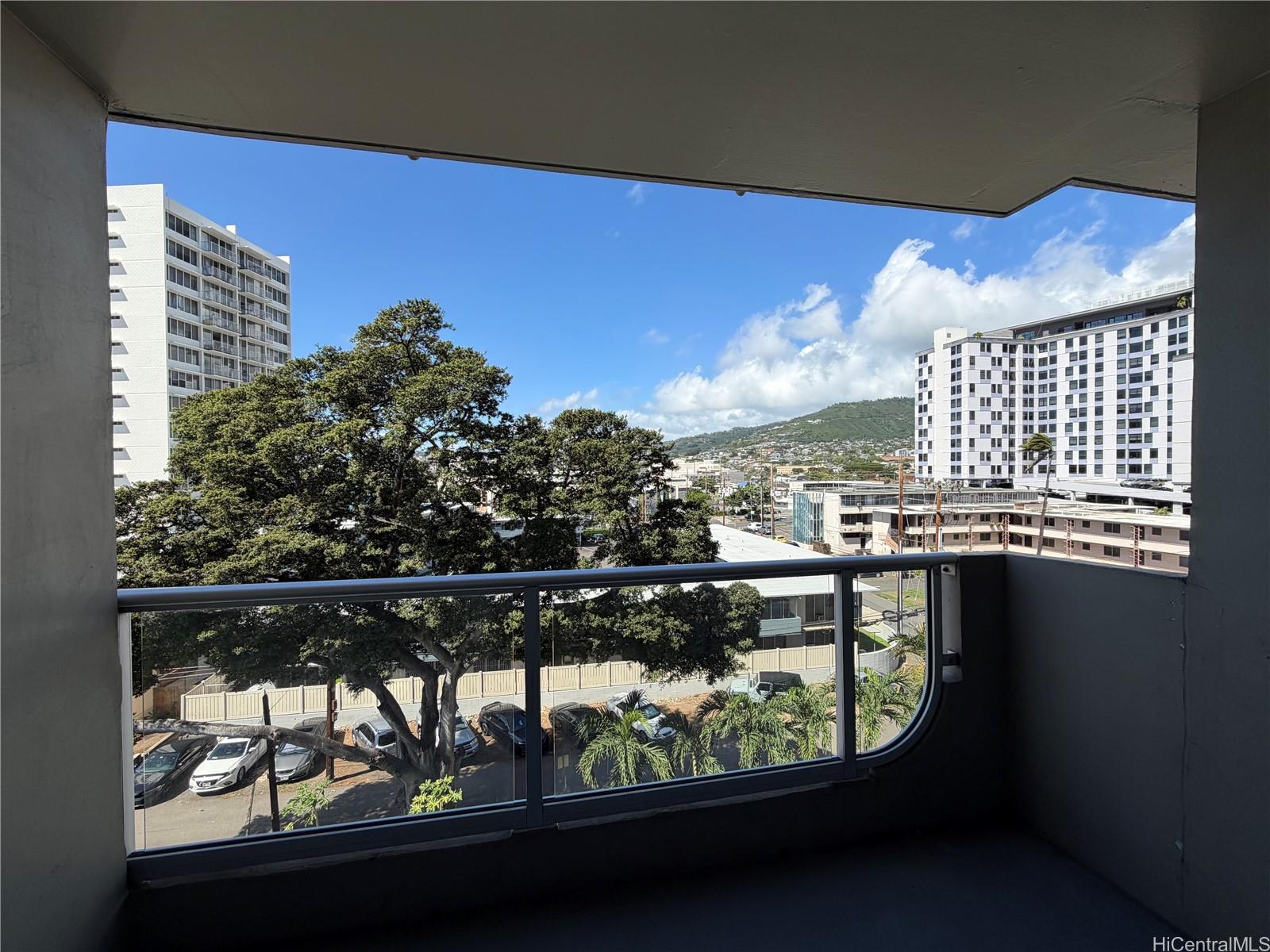 Hono Hale Towers condo # A53, Honolulu, Hawaii - photo 16 of 23