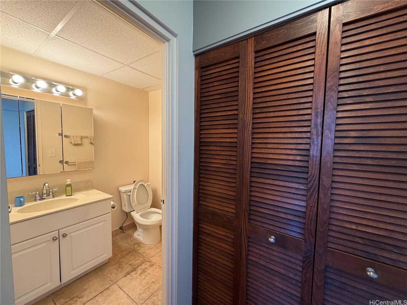 Hono Hale Towers condo # A53, Honolulu, Hawaii - photo 9 of 23