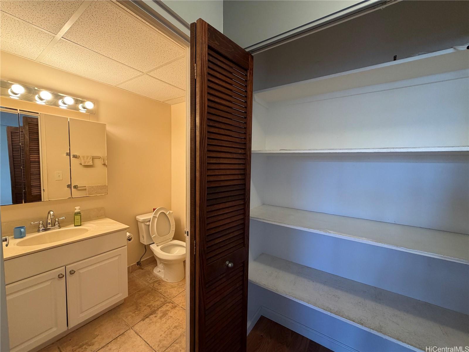 Hono Hale Towers condo # A53, Honolulu, Hawaii - photo 10 of 23