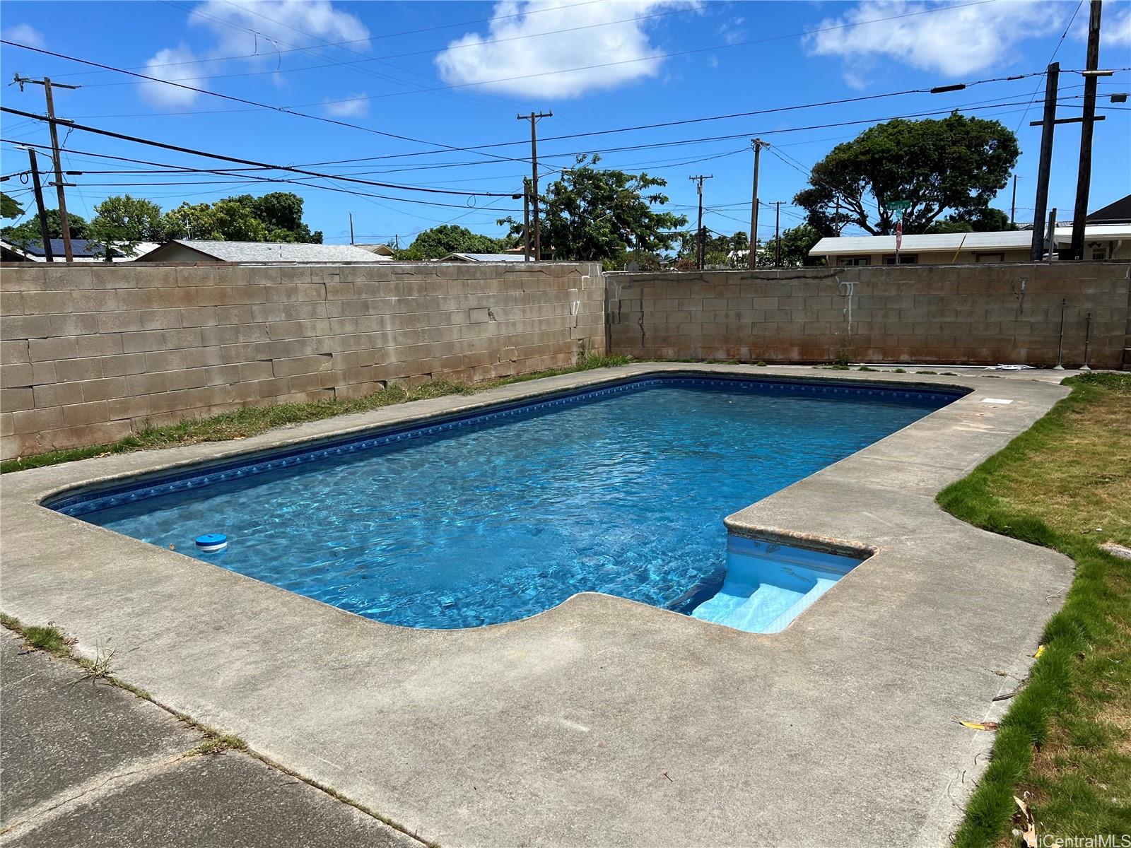 264  Halemaumau Street Niu Valley, Diamond Head home - photo 10 of 10