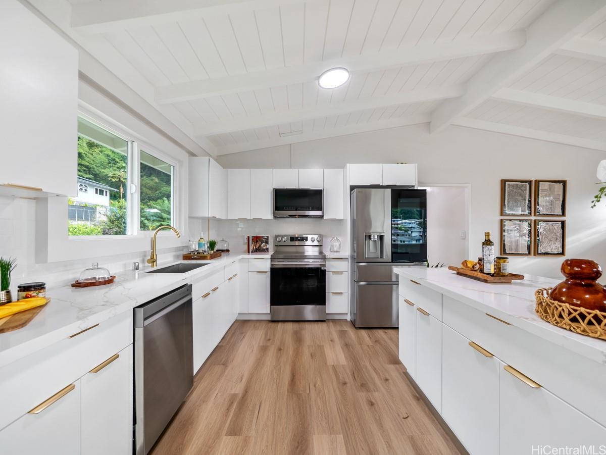 2645  Kekuanoni Street Pauoa Valley, Honolulu home - photo 5 of 22