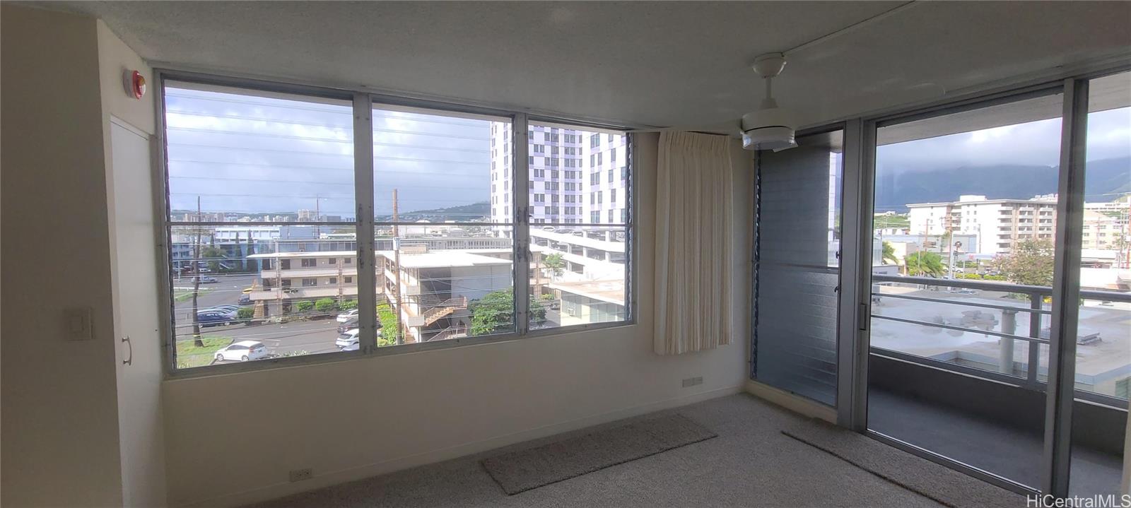 Hono Hale Towers condo # C41, Honolulu, Hawaii - photo 10 of 17