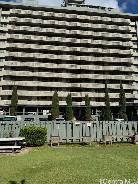 Hono Hale Towers condo # C93, Honolulu, Hawaii - photo 19 of 25