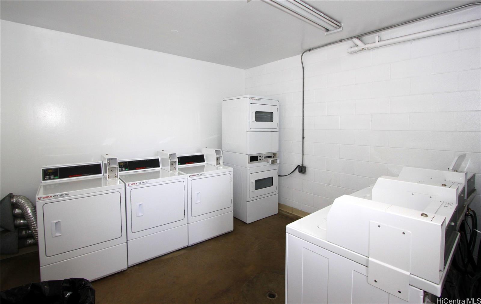 Varsity Villa condo # 411, Honolulu, Hawaii - photo 15 of 24