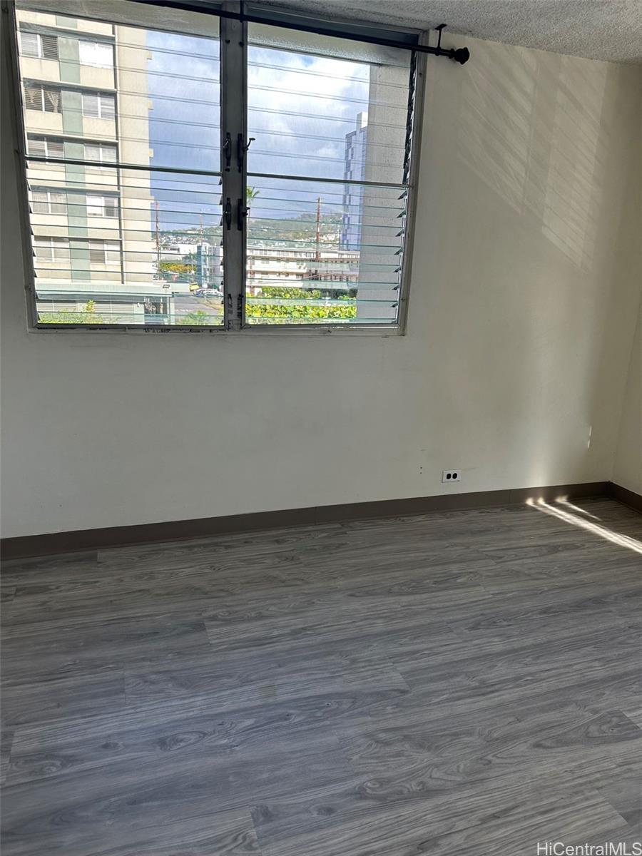 2651 Kuilei Street Honolulu - Rental - photo 2 of 20