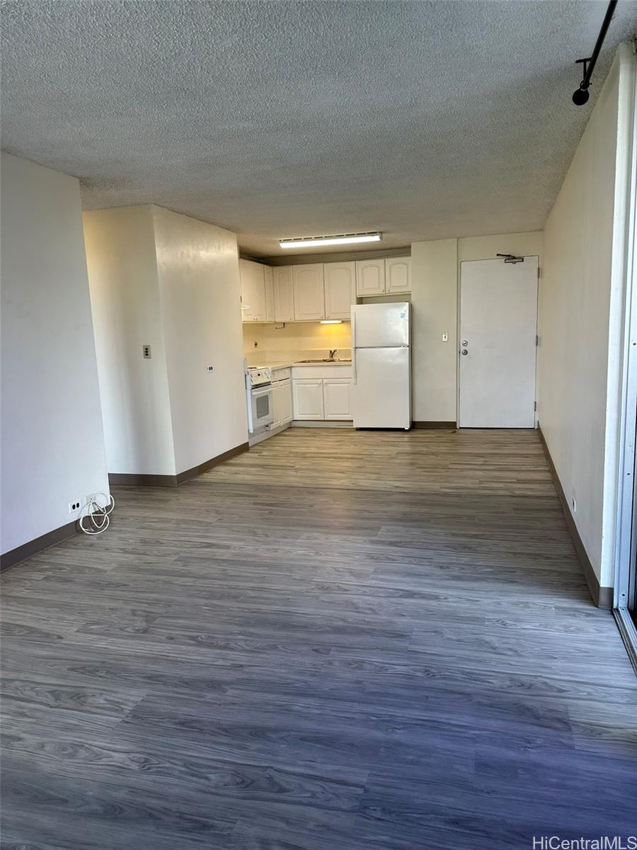 2651 Kuilei Street Honolulu - Rental - photo 3 of 20