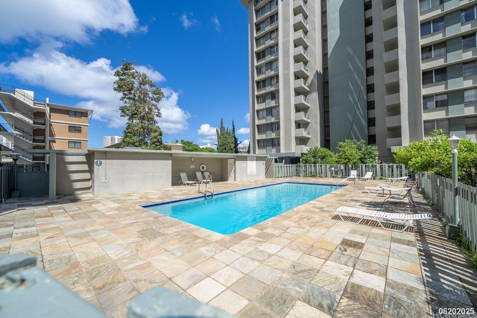 2651 Kuilei Street Honolulu - Rental - photo 4 of 22