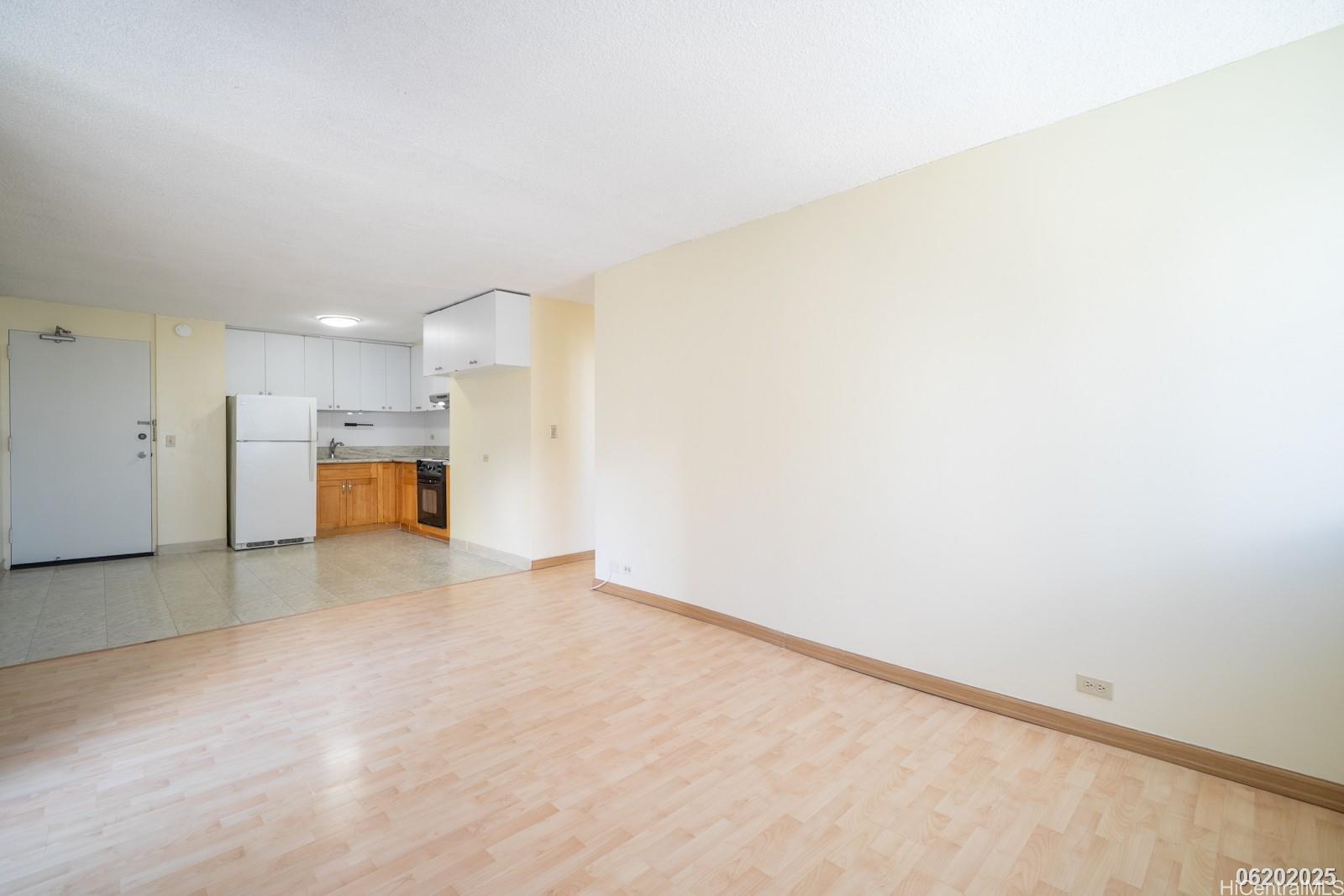 2651 Kuilei Street Honolulu - Rental - photo 9 of 22