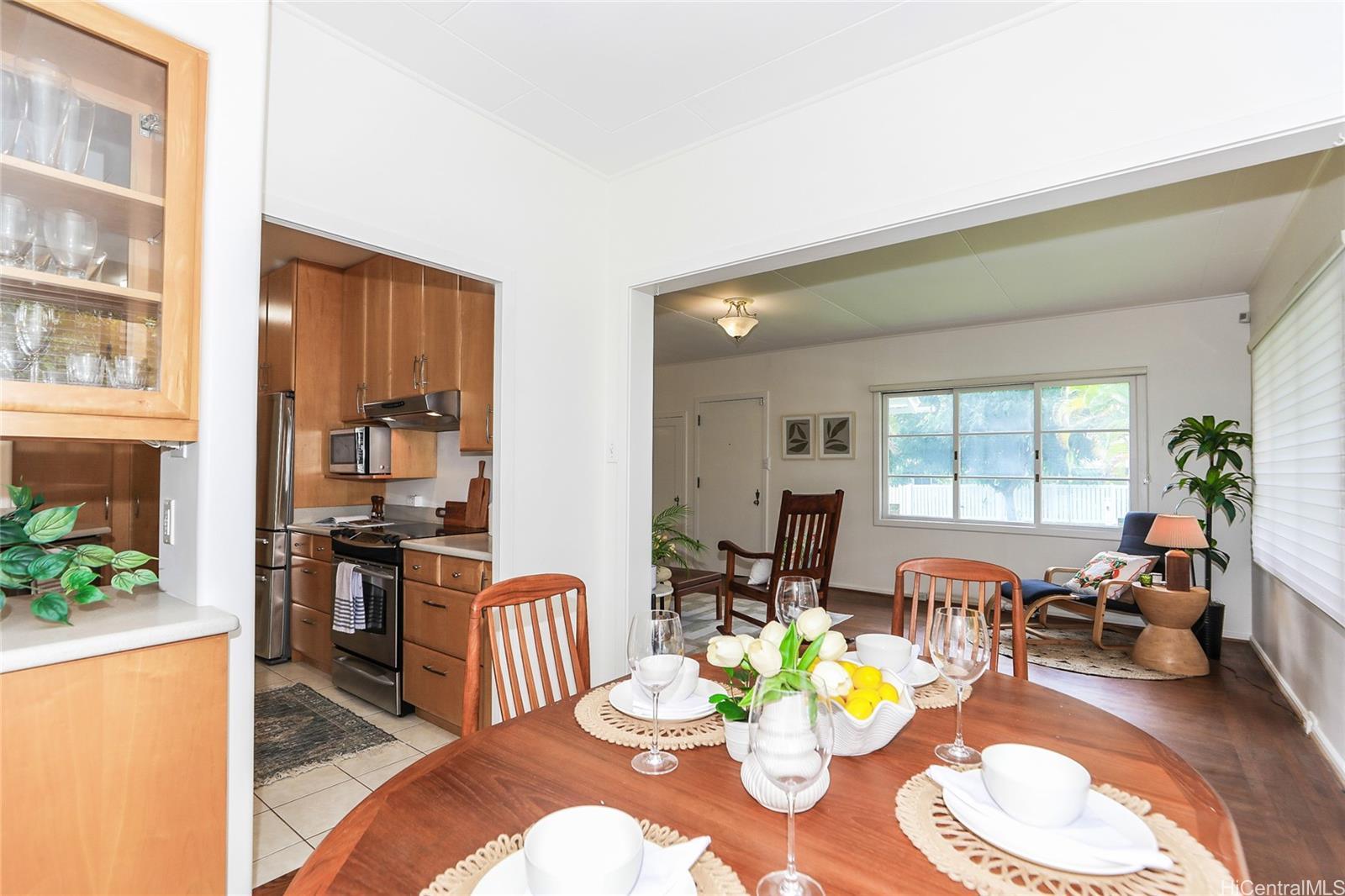 2654  Lowrey Ave Manoa Area, Honolulu home - photo 6 of 25