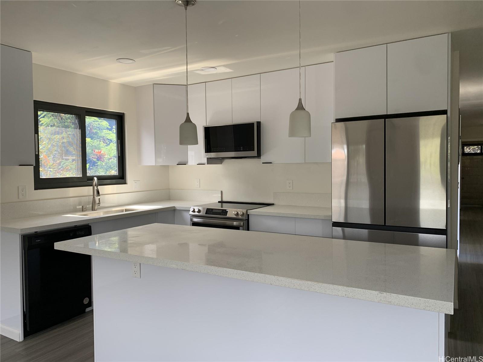 2666 Manoa Road Honolulu - Rental - photo 2 of 2