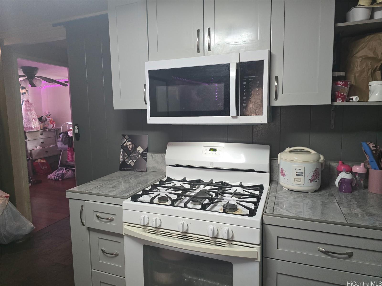 2667  Puninoni Street Wahiawa Heights, Central home - photo 16 of 25