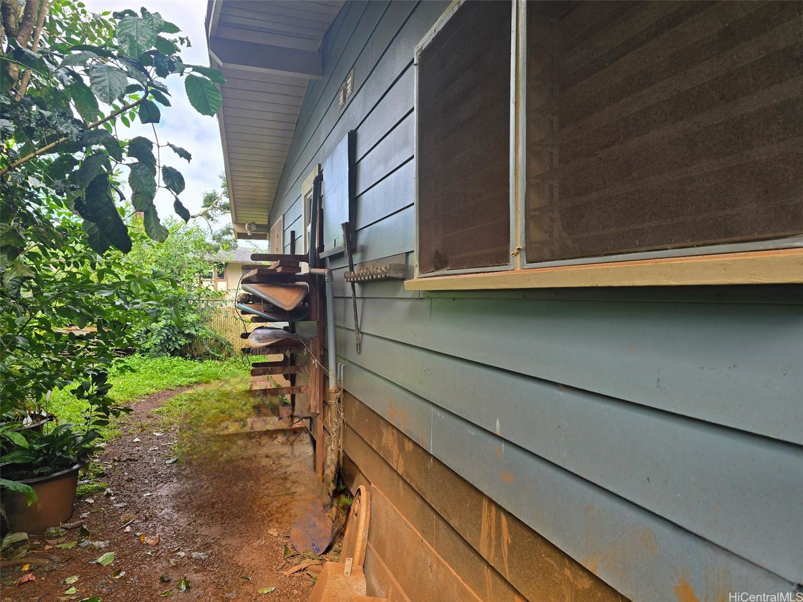 2667  Puninoni Street Wahiawa Heights, Central home - photo 8 of 8