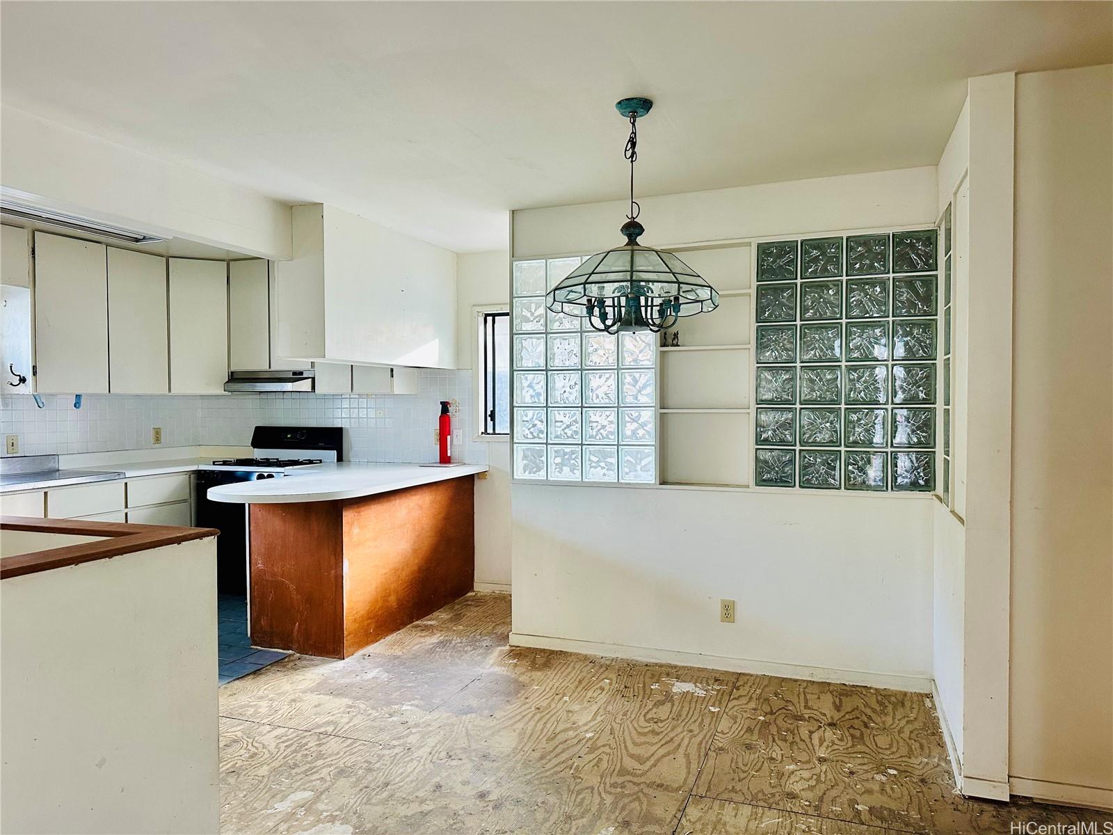 27  Kauila Street Nuuanu-lower, Honolulu home - photo 5 of 20