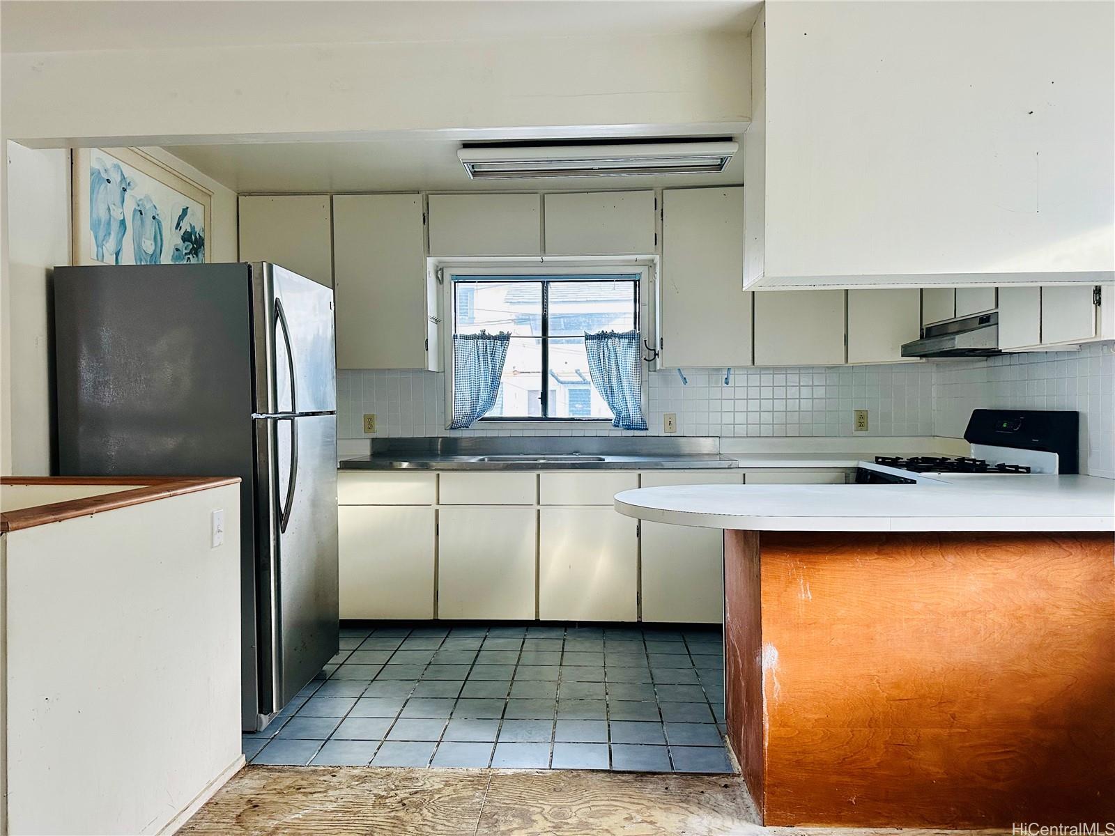 27  Kauila Street Nuuanu-lower, Honolulu home - photo 6 of 20