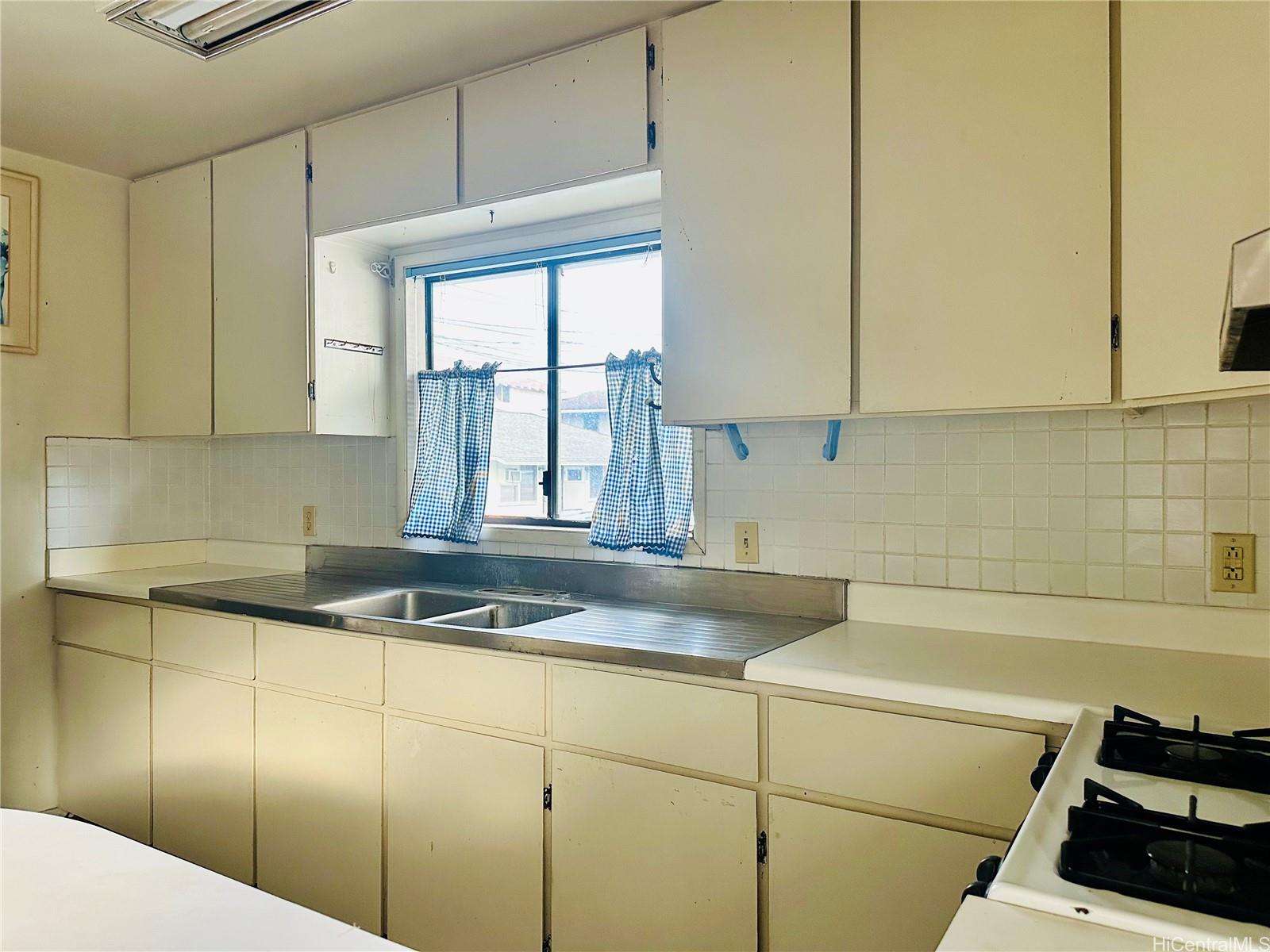 27  Kauila Street Nuuanu-lower, Honolulu home - photo 8 of 20