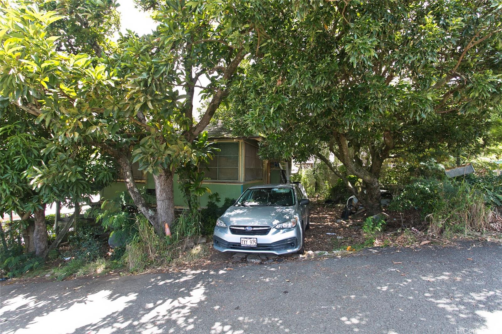 2702  Nihi St Kalihi Uka, Honolulu home - photo 12 of 13