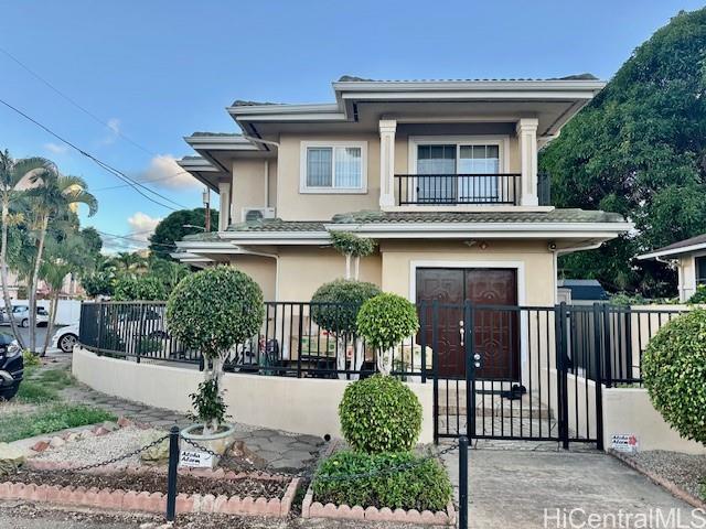 2705  Kaaha Street Moiliili, Honolulu home - photo 4 of 18