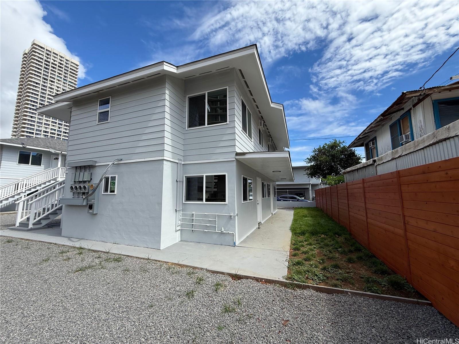 2711 Waiaka Rd Honolulu - Multi-family - photo 3 of 19