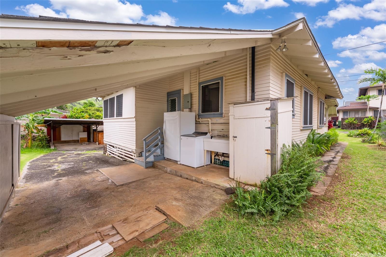 2712  Pulena Place Manoa Area, Honolulu home - photo 21 of 25