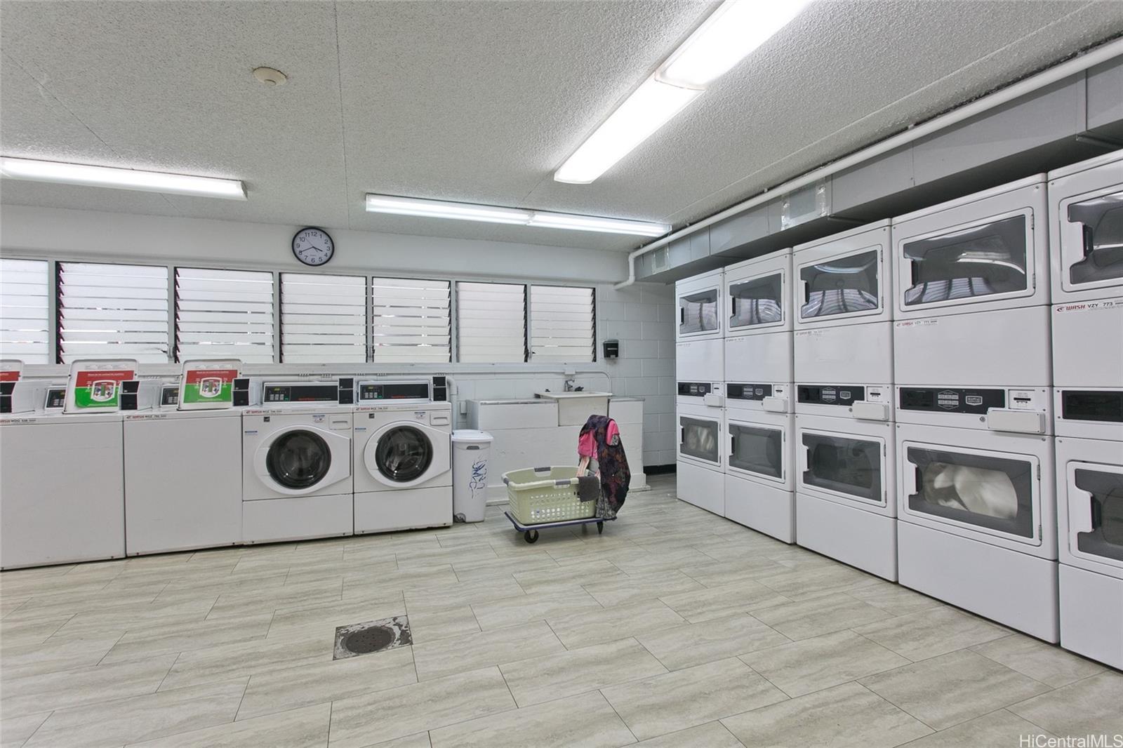 Parkland Gardens condo # 503, Honolulu, Hawaii - photo 15 of 15