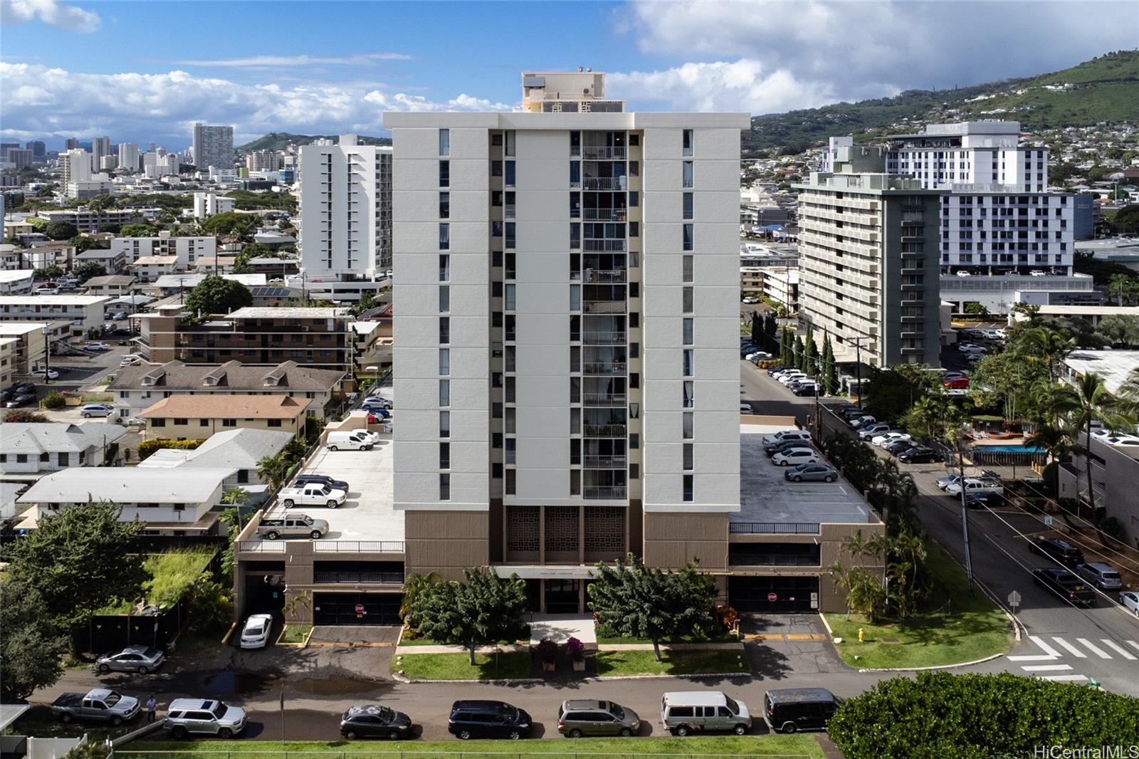 Parkland Gardens condo # 503, Honolulu, Hawaii - photo 5 of 15