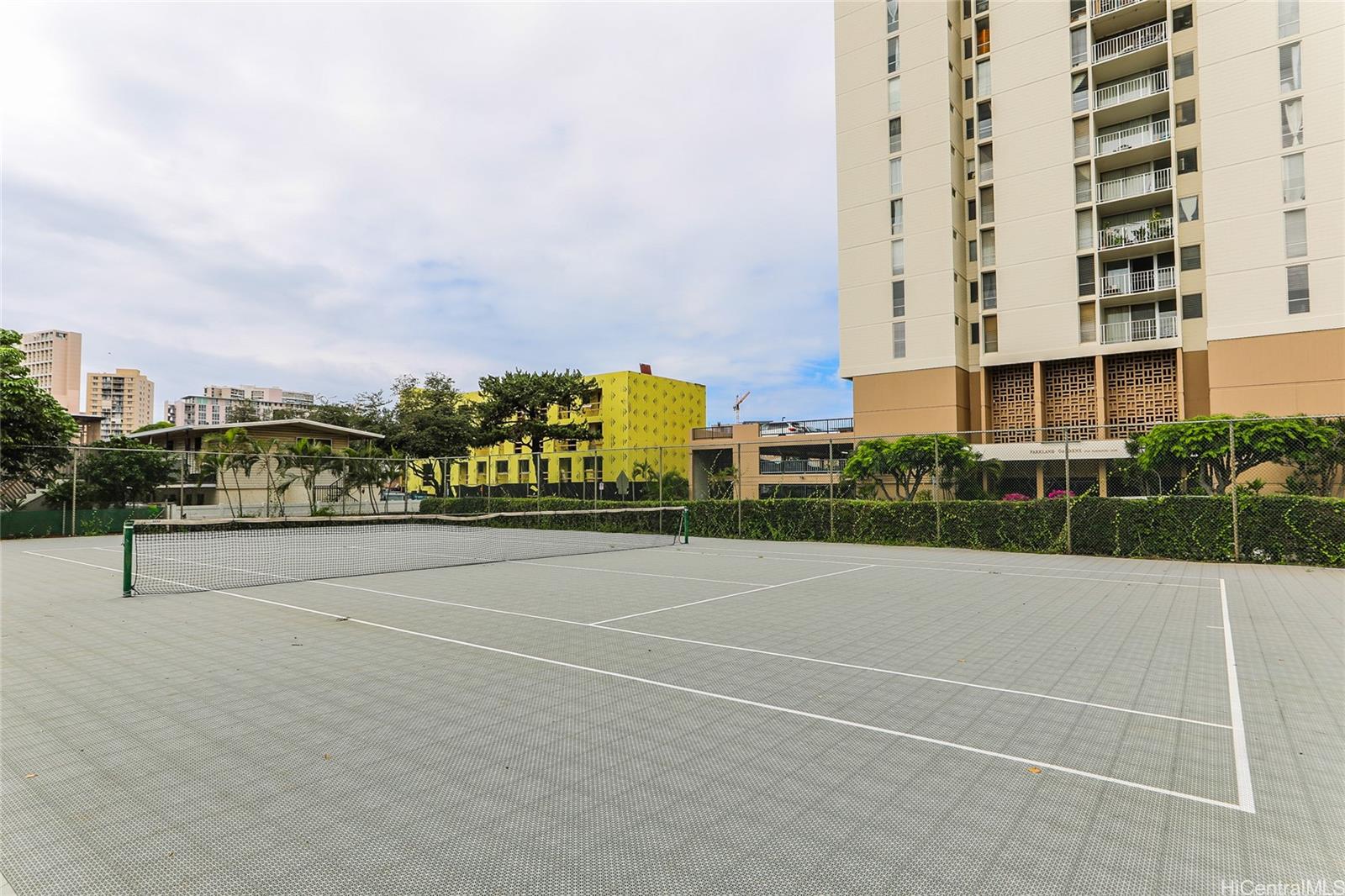 Parkland Gardens condo # 805, Honolulu, Hawaii - photo 13 of 21