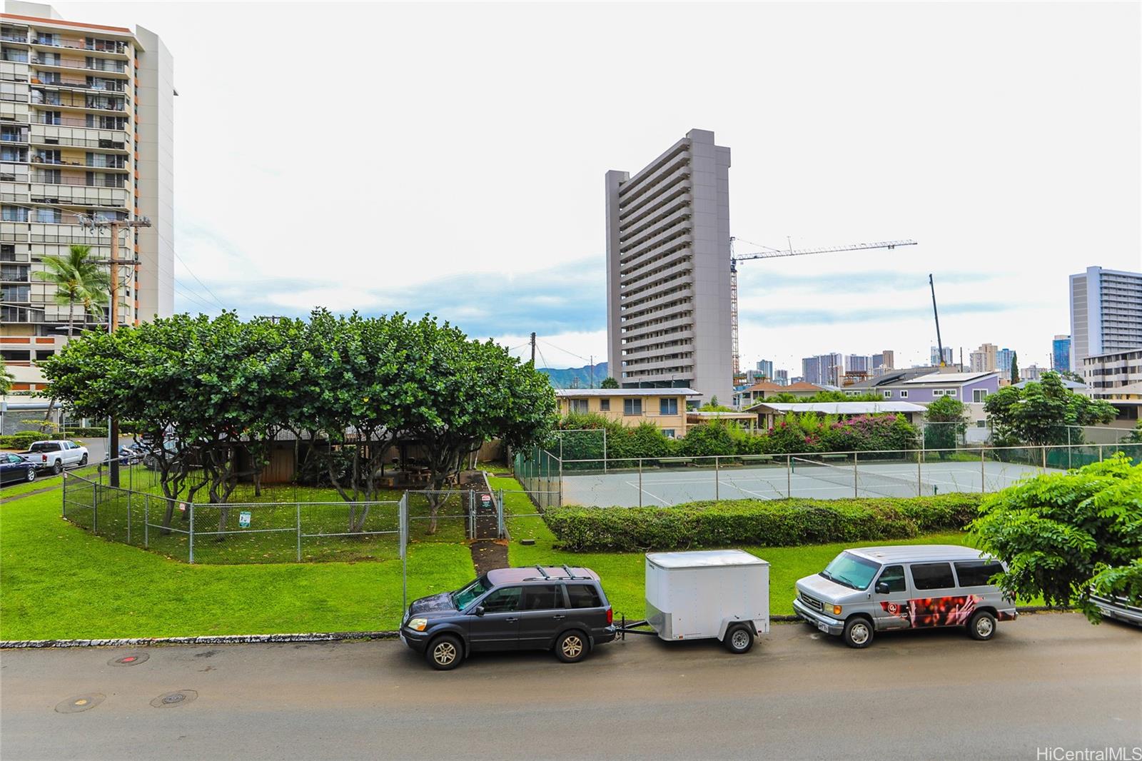 Parkland Gardens condo # 805, Honolulu, Hawaii - photo 14 of 21