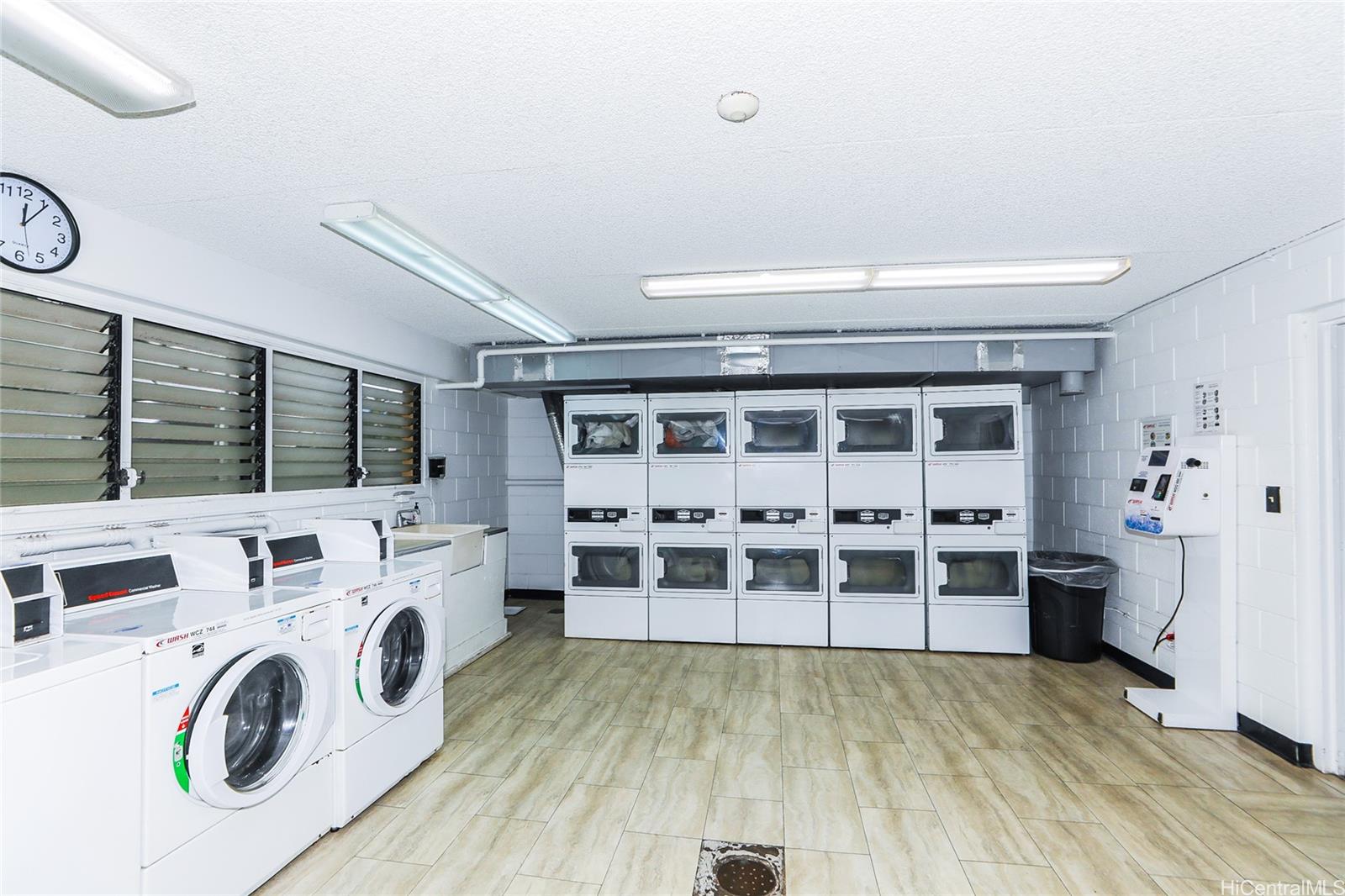 Parkland Gardens condo # 805, Honolulu, Hawaii - photo 17 of 21