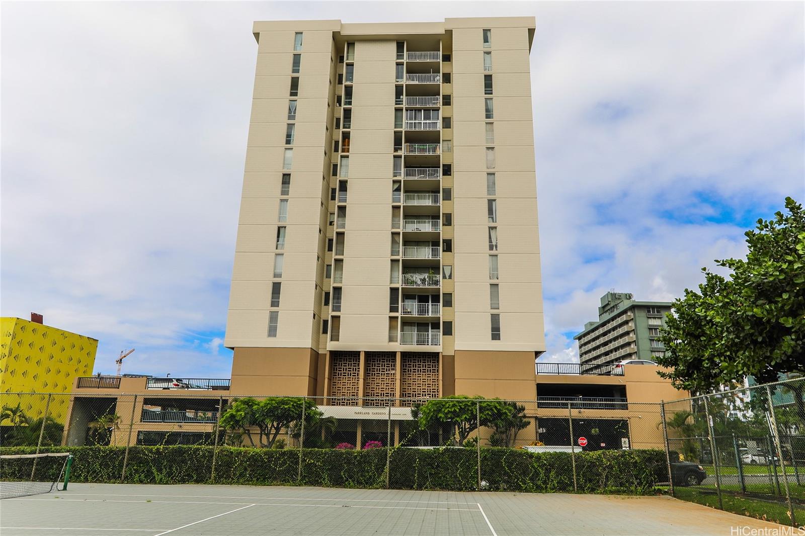 Parkland Gardens condo # 805, Honolulu, Hawaii - photo 5 of 21