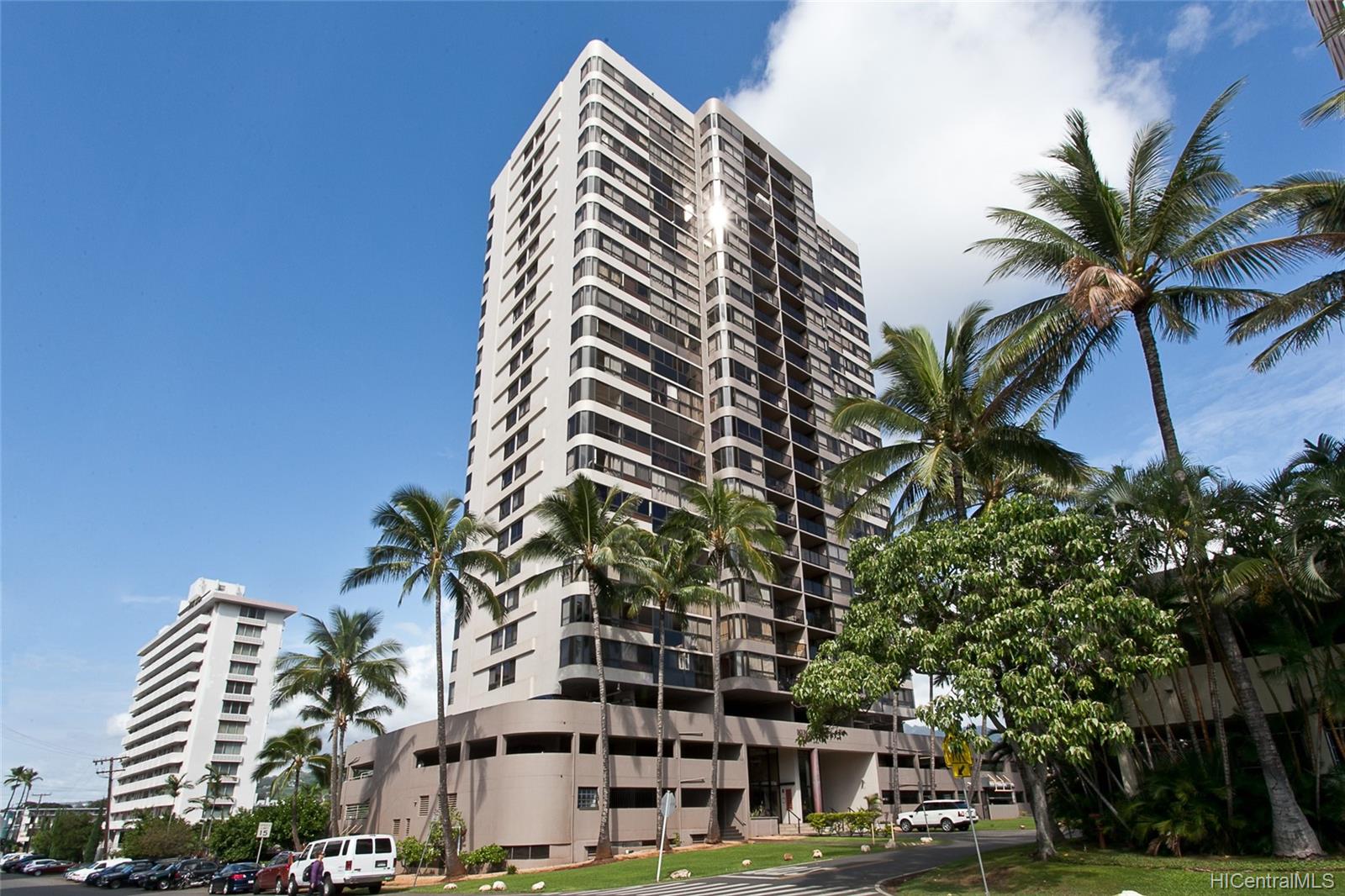 Kings Gate #1103, 2724 Kahoaloha Lane, Honolulu | Moiliili