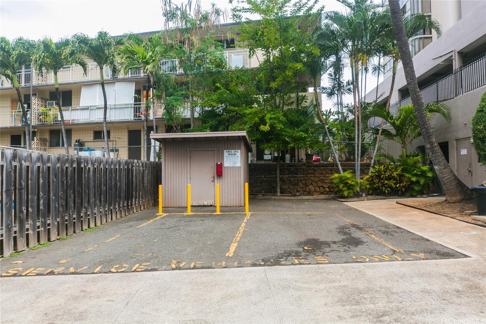 Kings Gate condo # 1107, Honolulu, Hawaii - photo 19 of 21