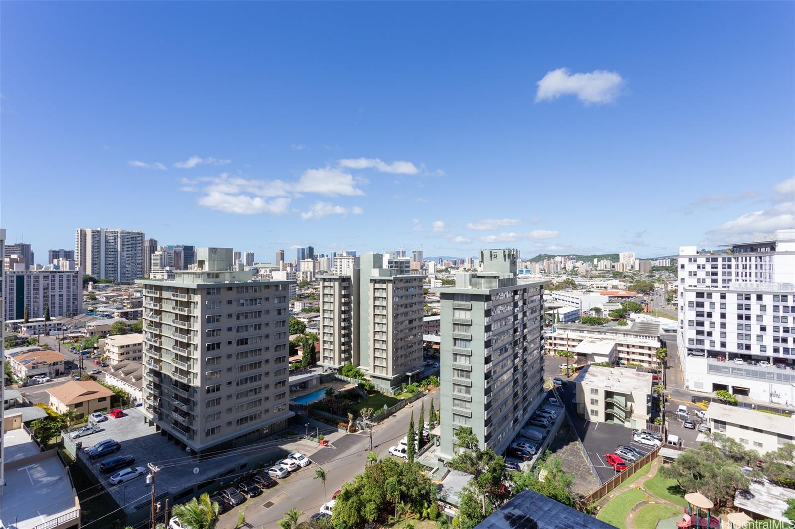 Kings Gate condo # 1601, Honolulu, Hawaii - photo 18 of 25