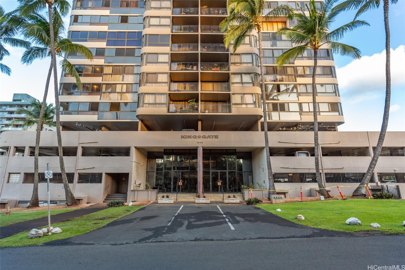 Kings Gate condo # 1601, Honolulu, Hawaii - photo 20 of 25