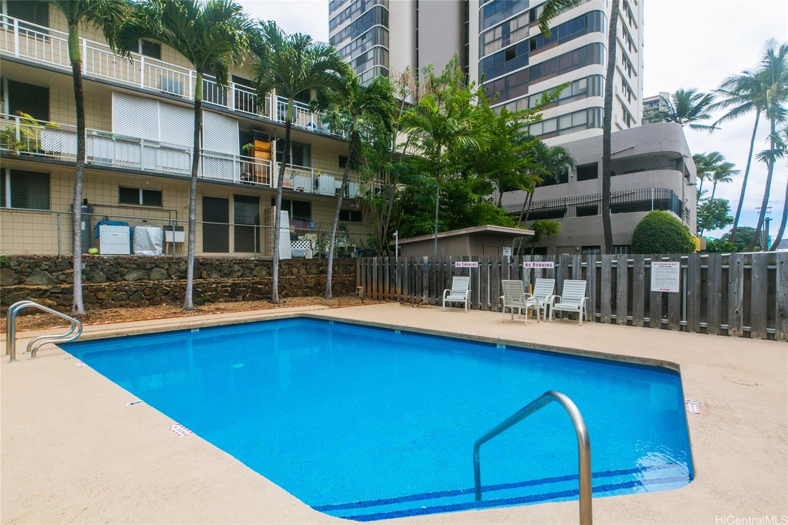 Kings Gate condo # 1606, Honolulu, Hawaii - photo 14 of 16