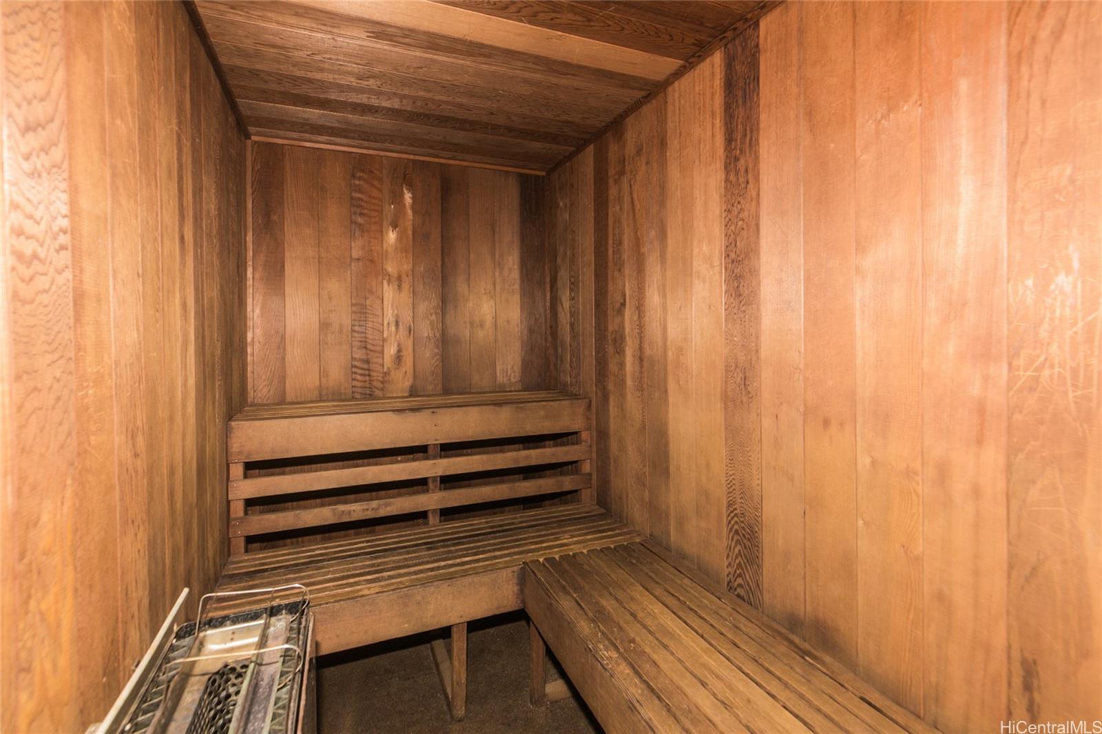 Kings Gate condo # 1606, Honolulu, Hawaii - photo 15 of 16