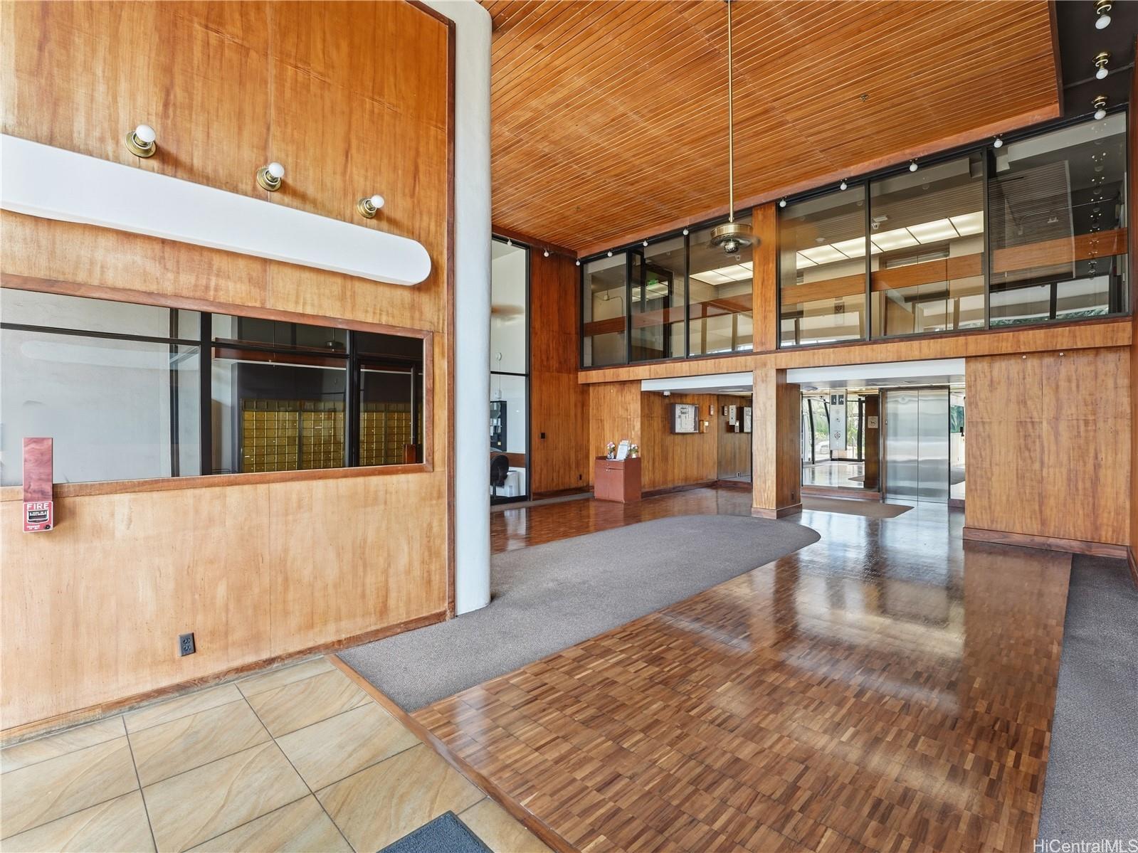 Kings Gate condo # 1805, Honolulu, Hawaii - photo 15 of 19