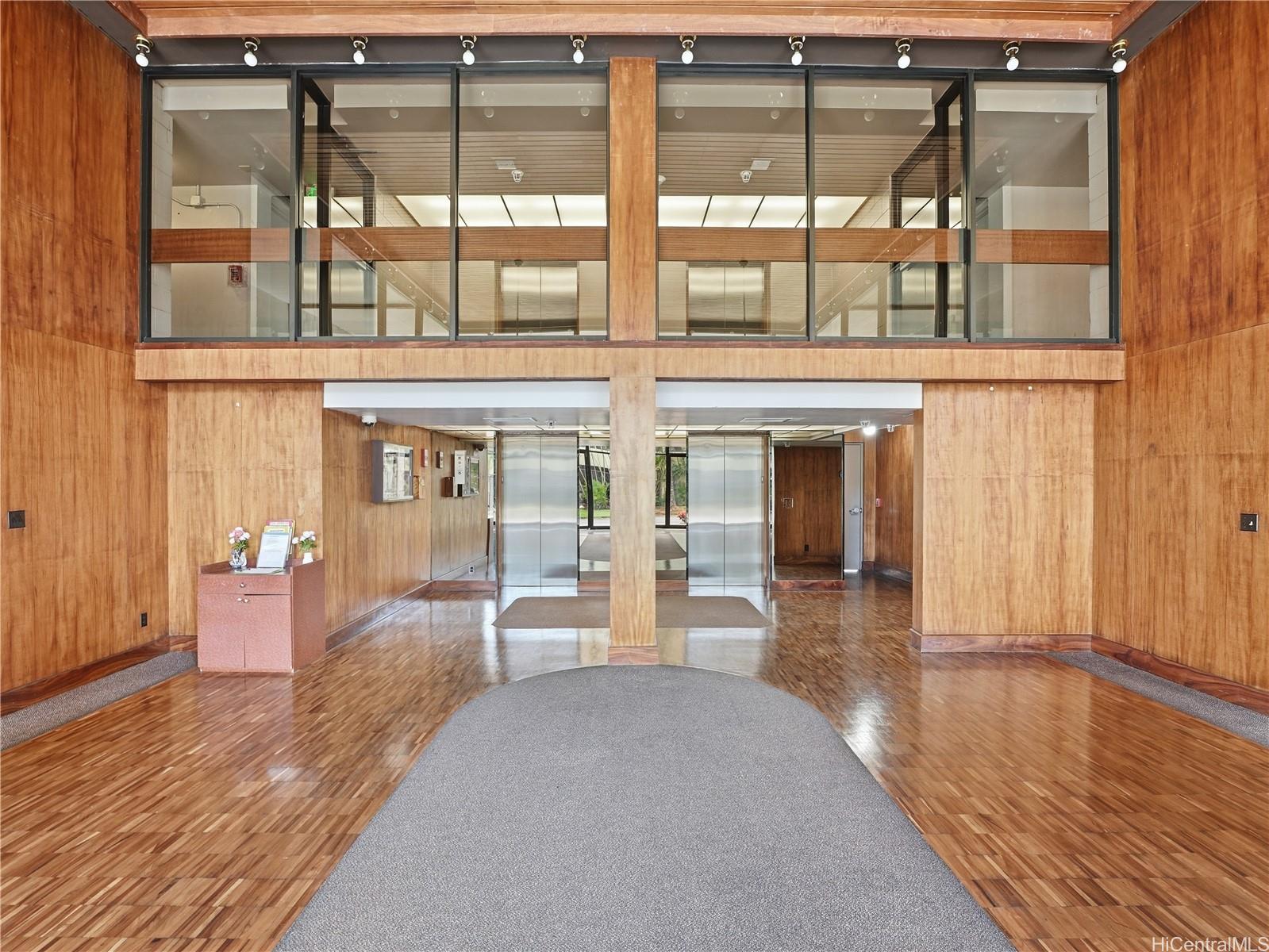 Kings Gate condo # 1805, Honolulu, Hawaii - photo 16 of 19