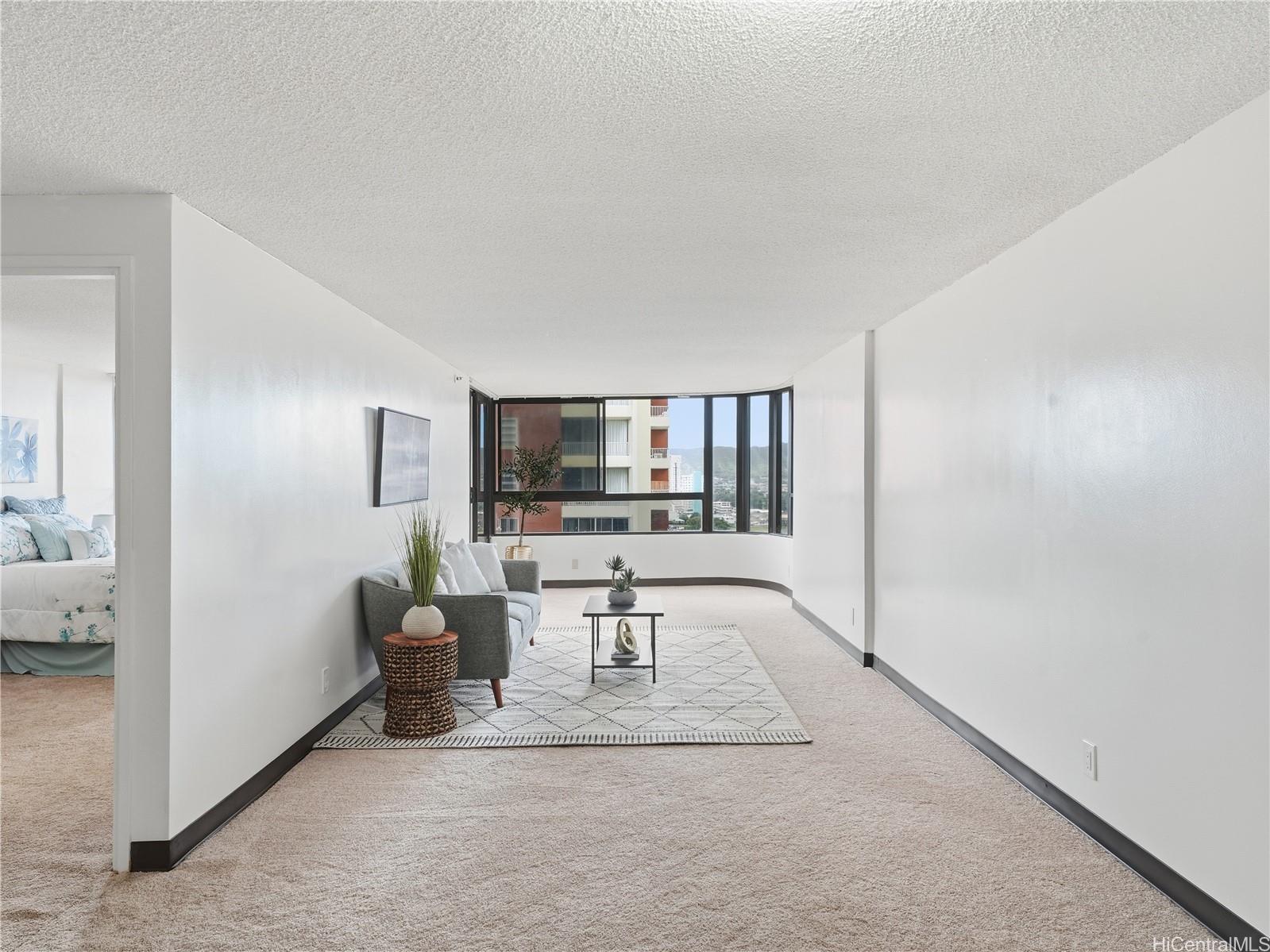 Kings Gate condo # 1805, Honolulu, Hawaii - photo 3 of 19