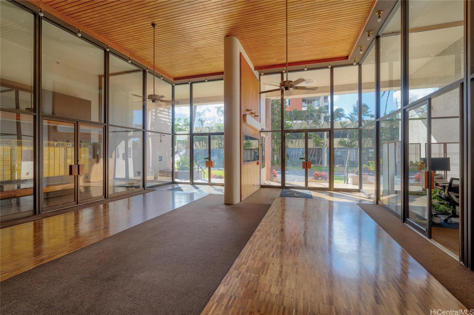 Kings Gate condo # 2106, Honolulu, Hawaii - photo 17 of 23