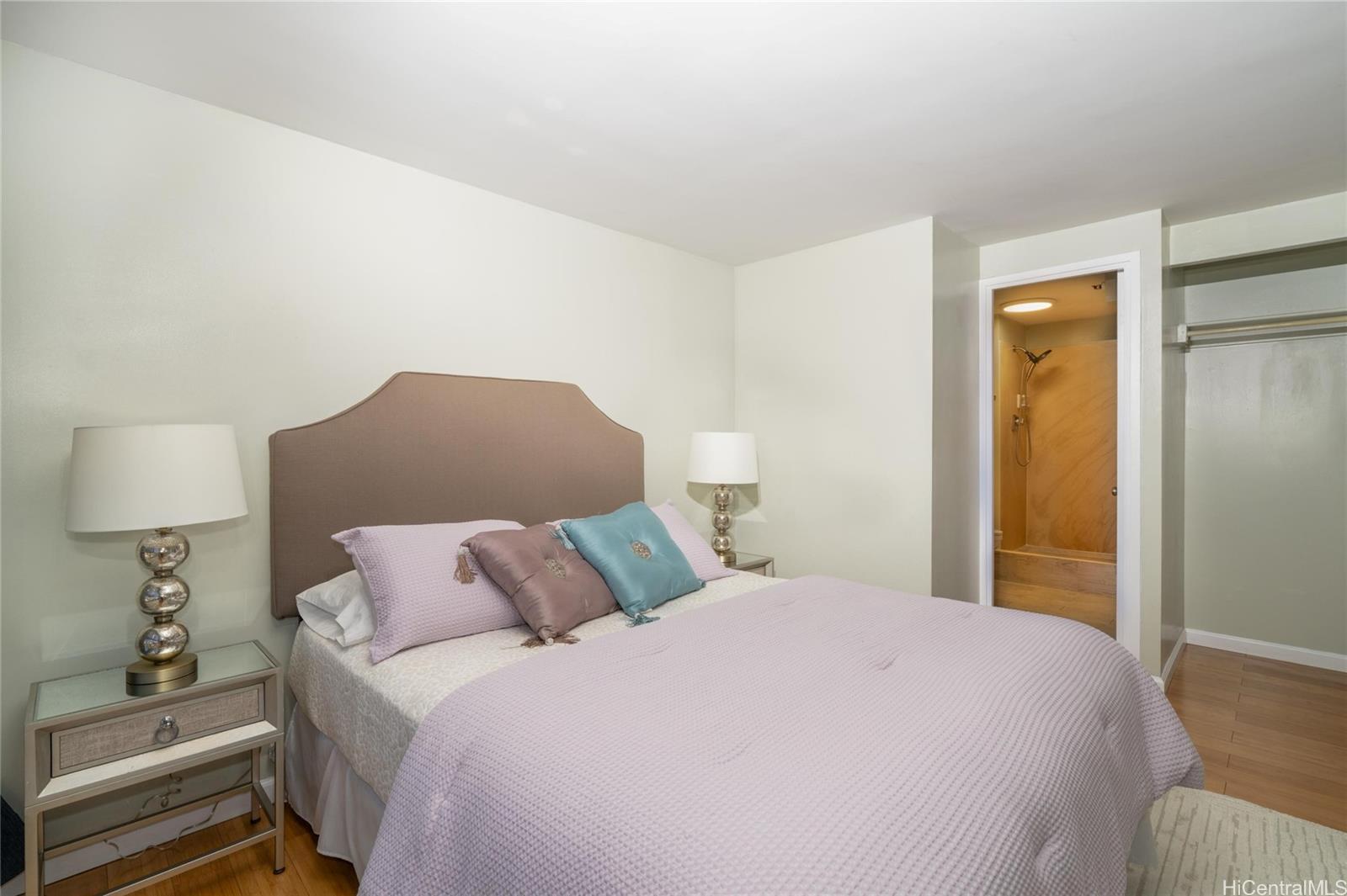 Kings Gate condo # 2106, Honolulu, Hawaii - photo 7 of 23