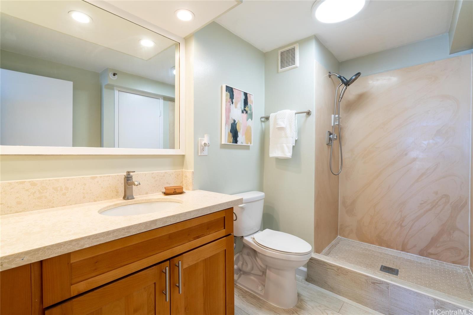 Kings Gate condo # 2106, Honolulu, Hawaii - photo 9 of 23