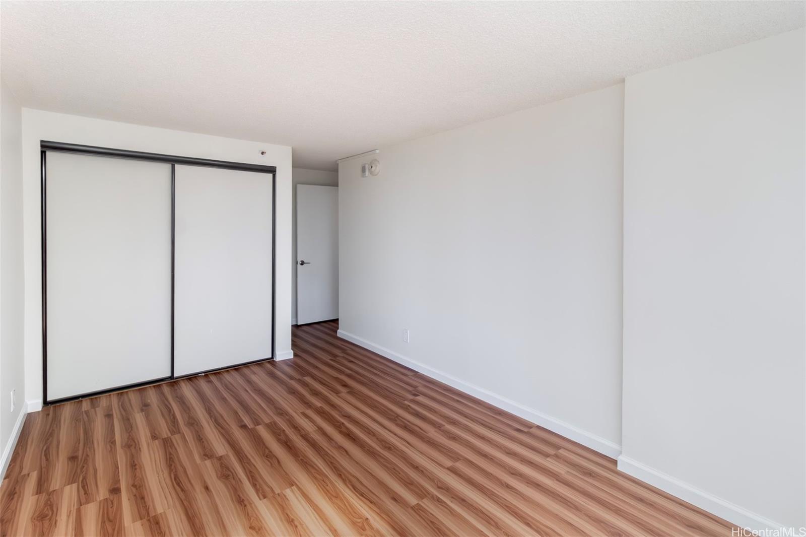 2724 Kahoaloha Ln Honolulu - Rental - photo 13 of 21