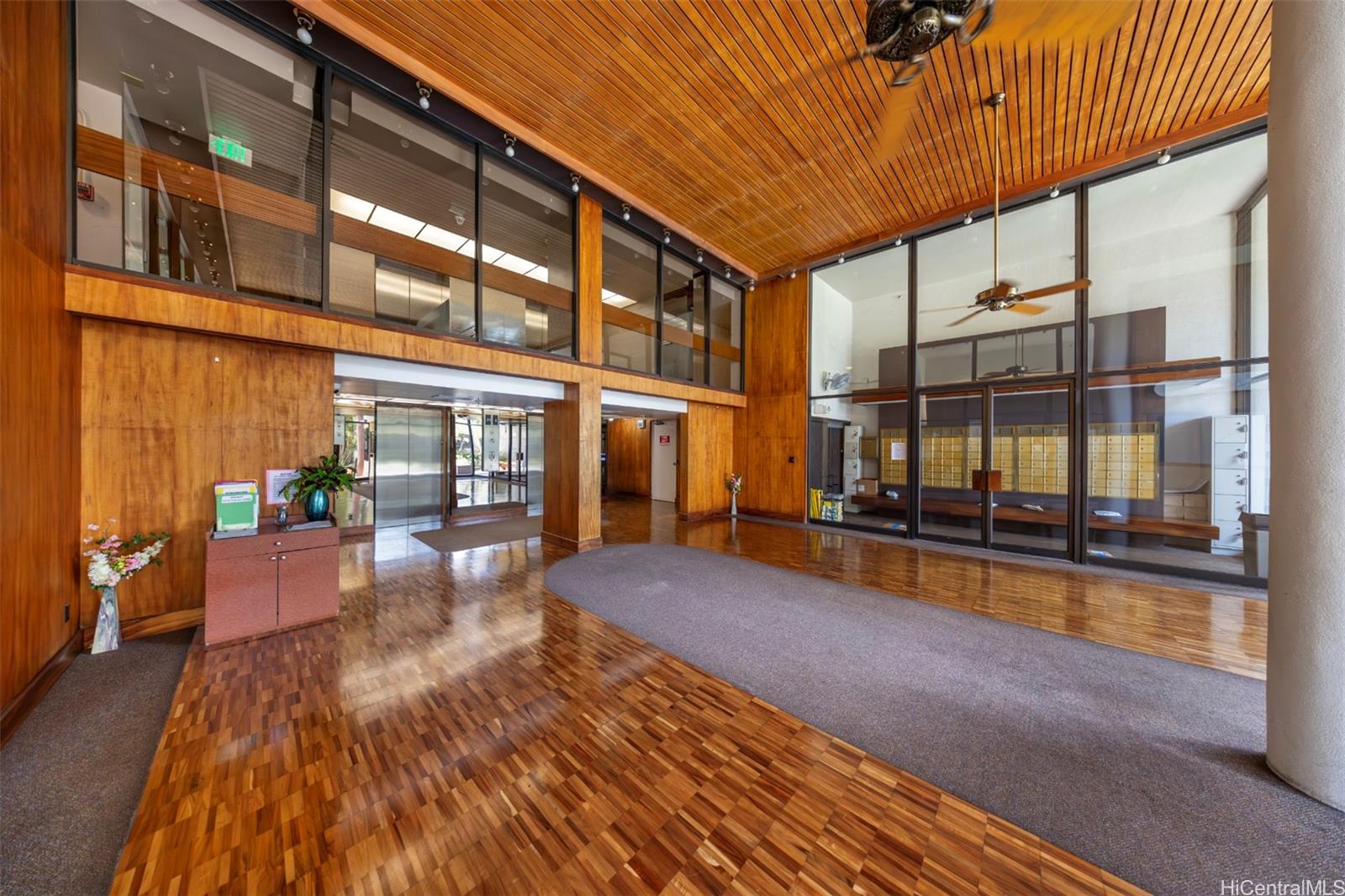 2724 Kahoaloha Ln Honolulu - Rental - photo 15 of 21